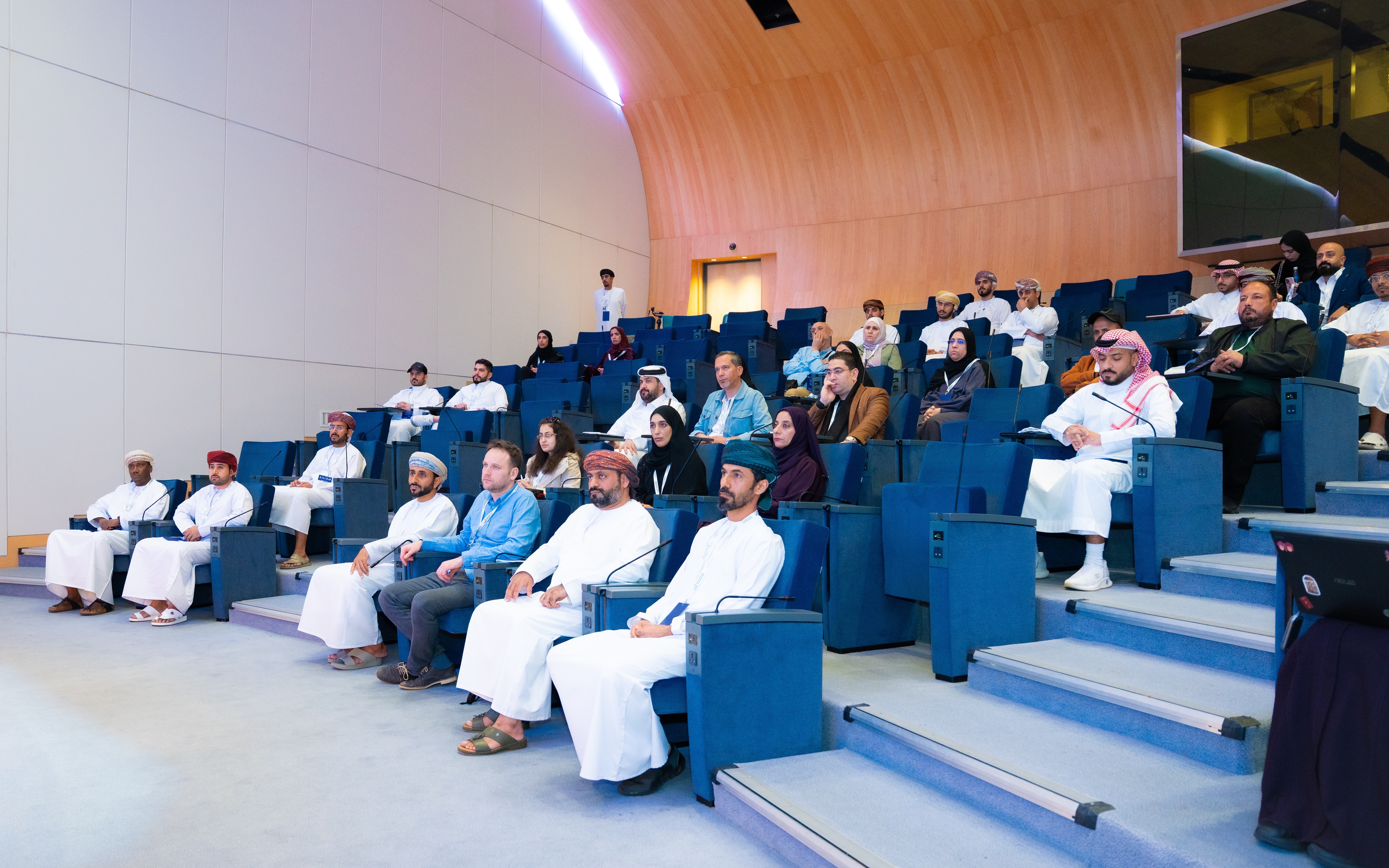 انطلاق حلقة العمل الـ21 لتطبيقات الأقمار الاصطناعية بمركز الامتياز لتطبيقات الأقمار الاصطناعية- مسقط 